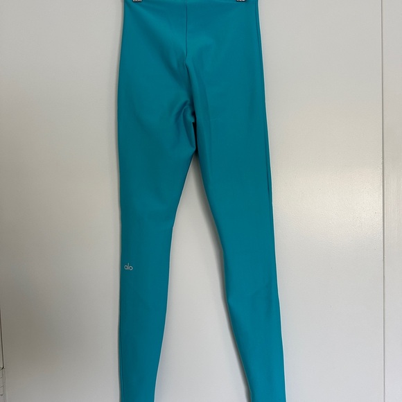 Matching Alo Set! - Picture 5 of 9